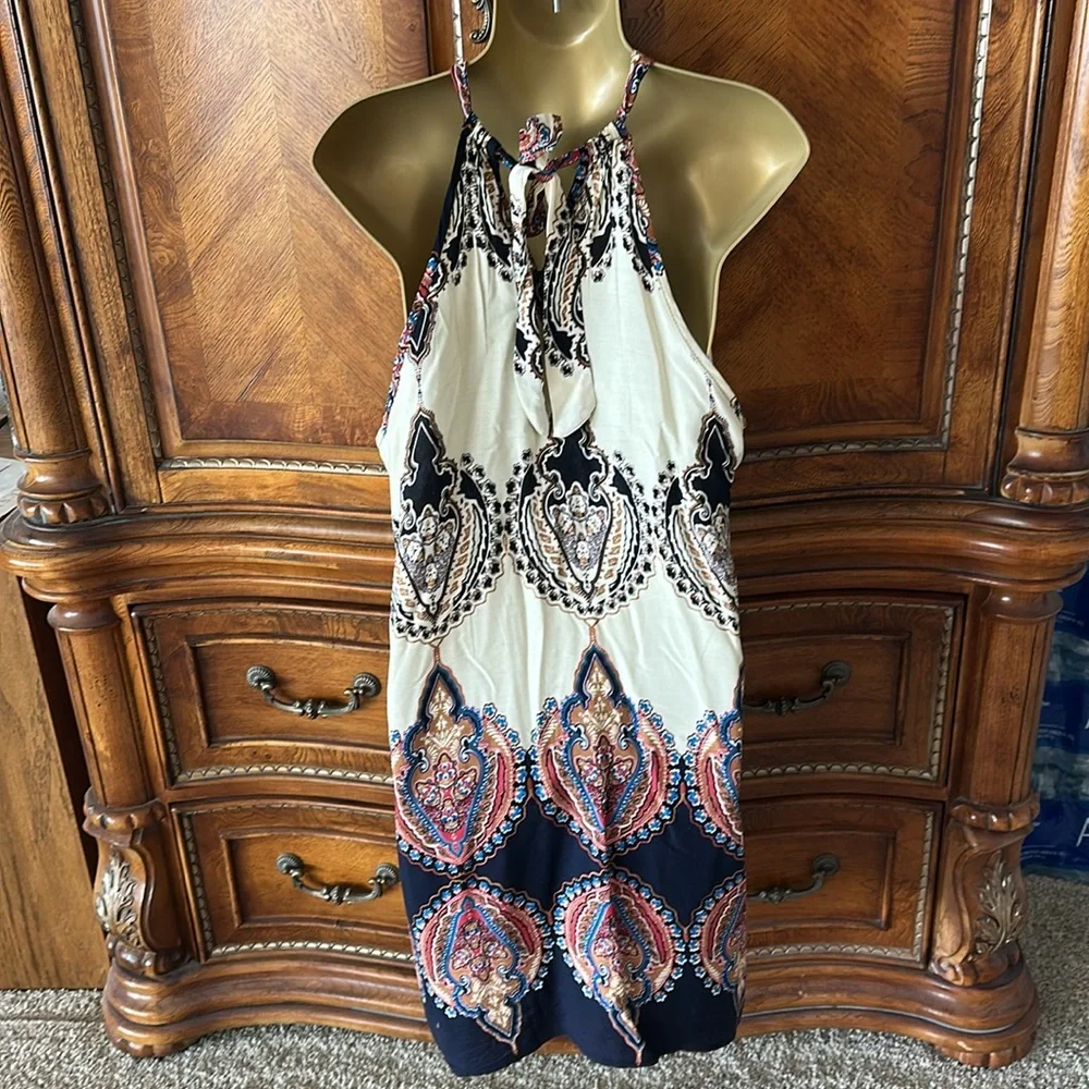 Sleeveless sundress with necktie in the back - Picture 2 of 3